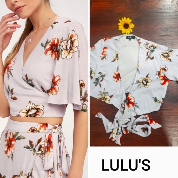 LULUS TIGHT FRONT CROP TOP 🌟💙 - Picture 1 of 9